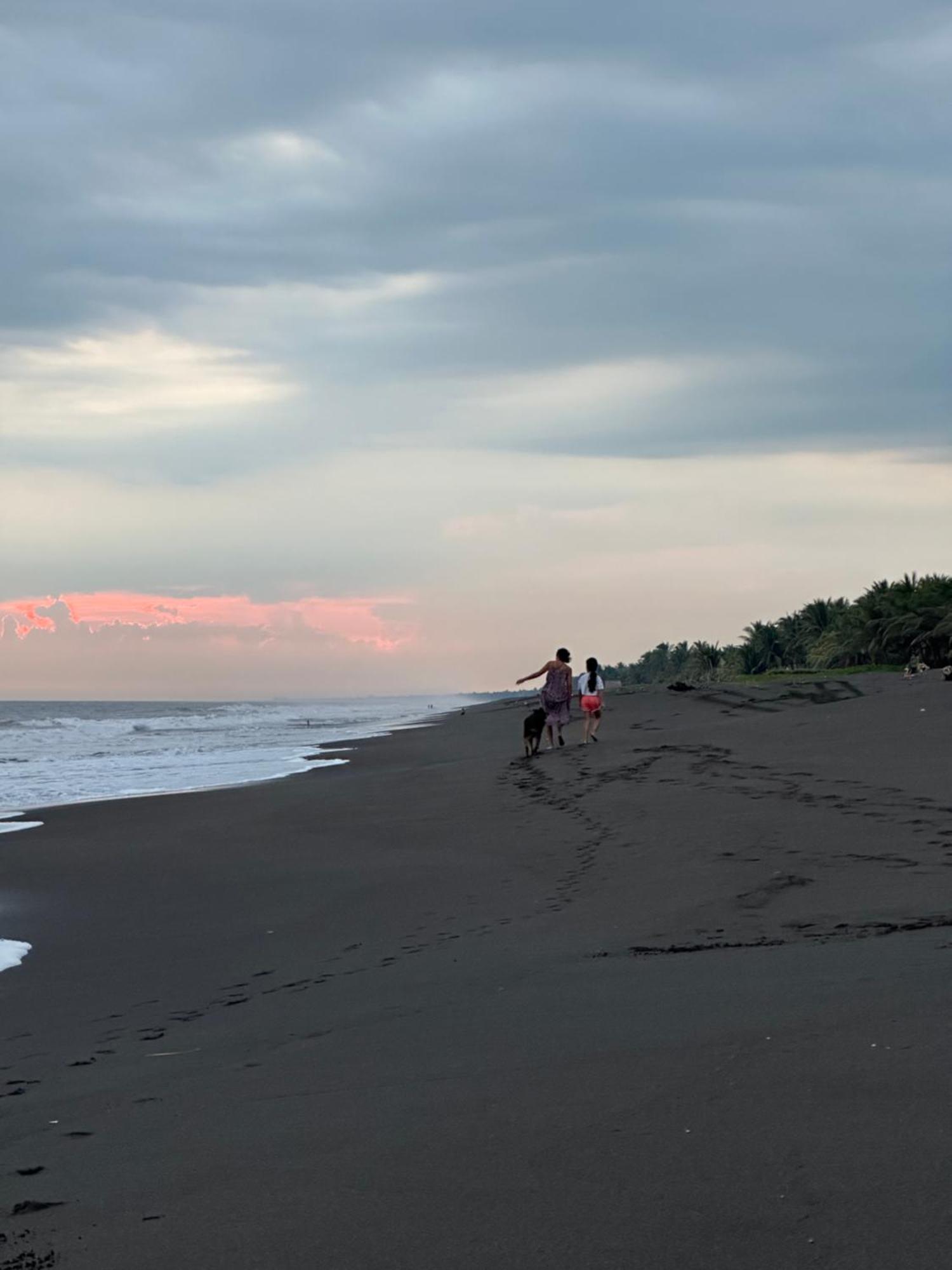 Hotel Atelie Del Mar Monterrico Εξωτερικό φωτογραφία